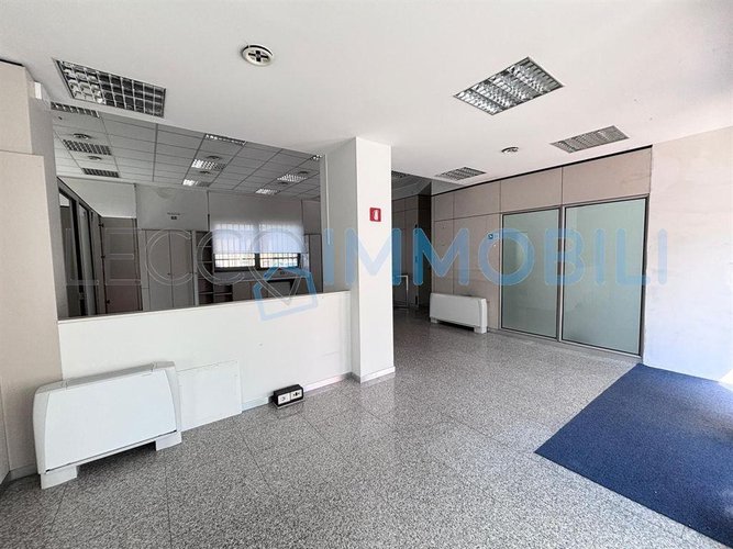"L'UFFICIO CHE APRE LE PORTE" Lecco