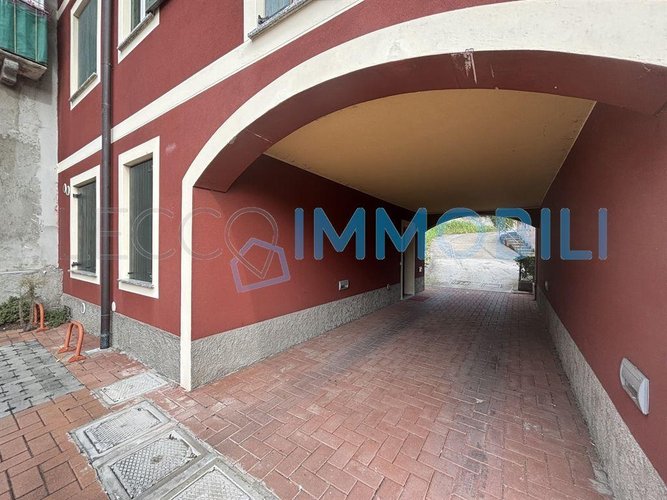 .MONOLOCALE IN CENTRO Civate