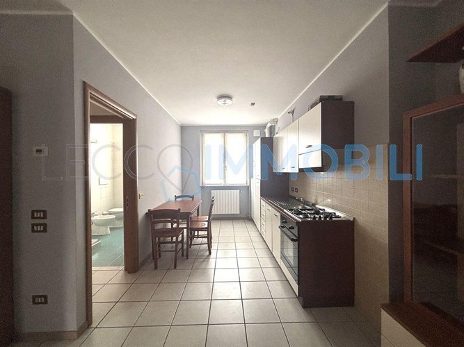 .MONOLOCALE IN CENTRO Civate
