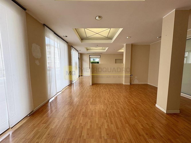 Negozio 4 locali - Rif. NegozioBelledo Lecco