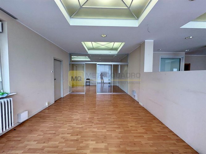 Negozio 4 locali - Rif. NegozioBelledo Lecco