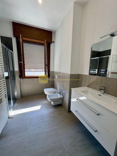 CALOLZIOCORTE – ZONA CENTRALE | AMPIO QUADRILOCALE COMPLETAMENTE RISTRUTTURATO Calolziocorte