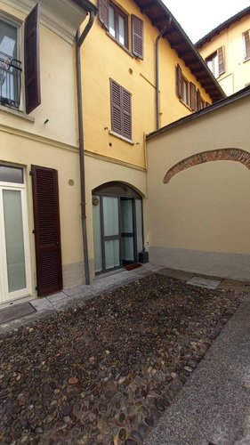 MONOLOCALE VICINANZE STAZIONE COMO BORGHI Como