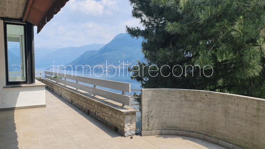 COMO TOWN - BREATHTAKING LAKE VIEW