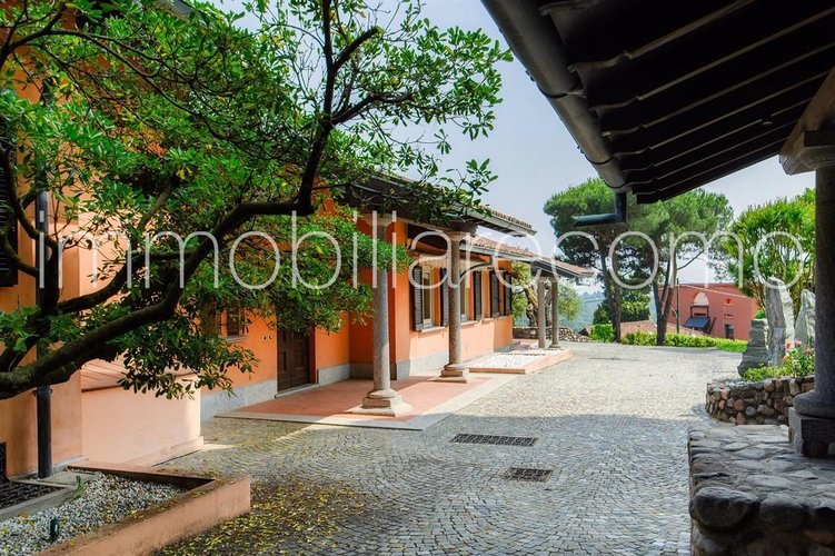 Villa 20 locali - Rif. 117253 San Fermo della Battaglia