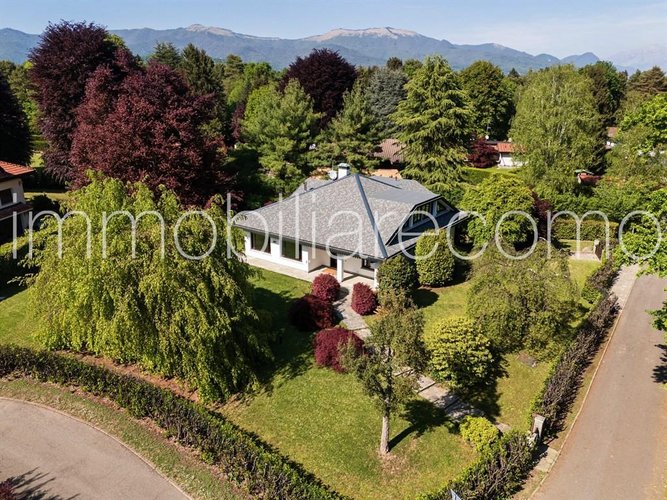 VILLA CASCINA PELADA Capiago Intimiano