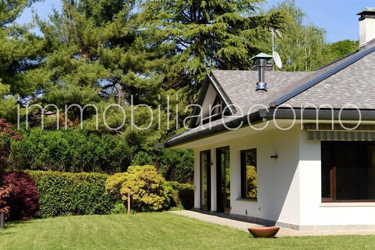 VILLA CASCINA PELADA Capiago Intimiano