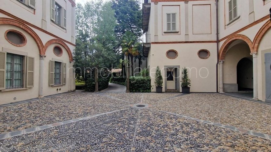 APPARTAMENTO ARREDATO IN CENTRO STORICO
